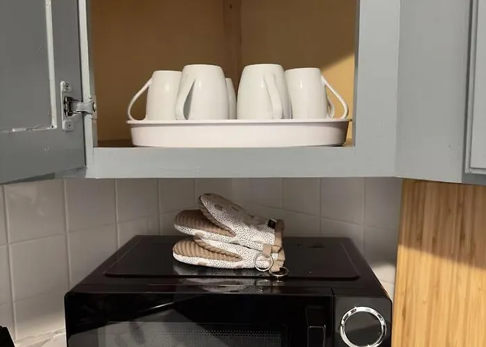 Spacious 4 Queen Beds Free Parking * Chicago